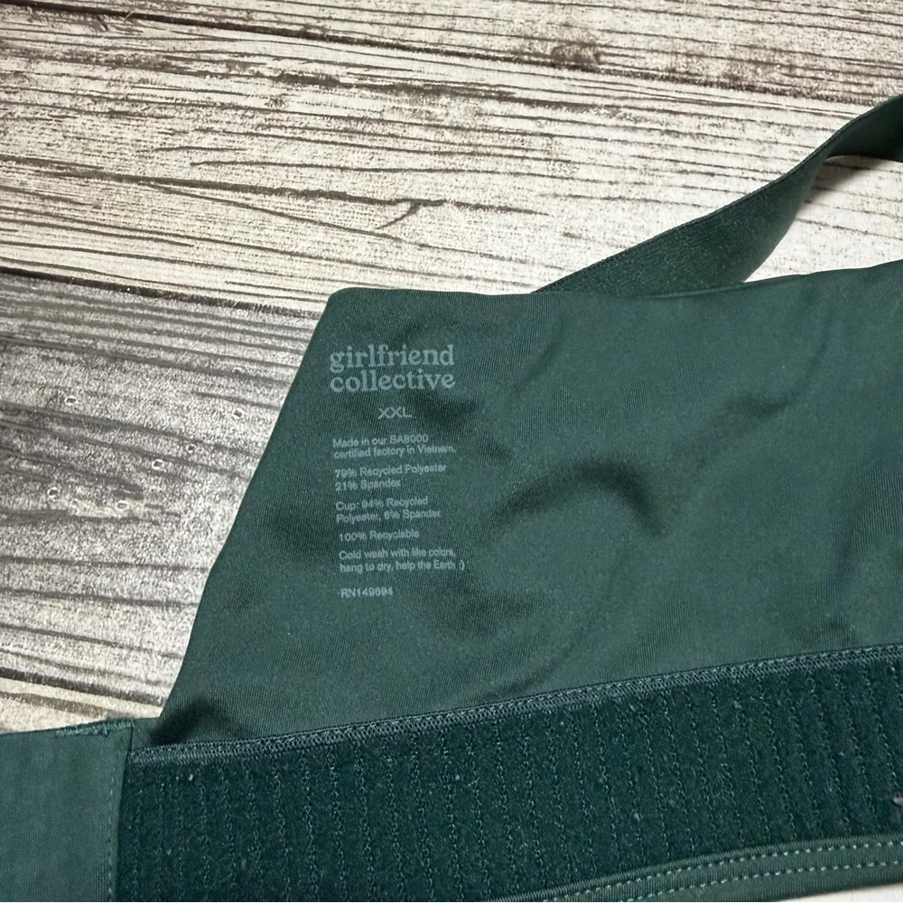 girlfriend collective Dark Green Sports Bra with Crisscross Back XXL